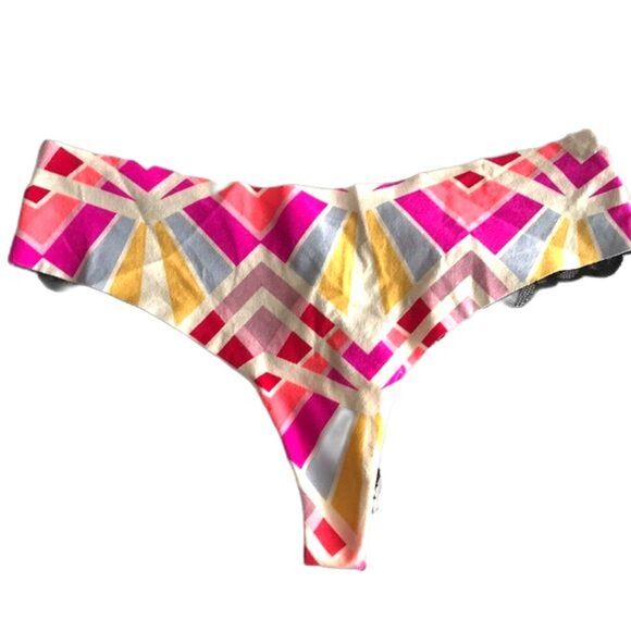 Victoria’s Secret PINK extra low rise thong panty size small - Picture 1 of 7